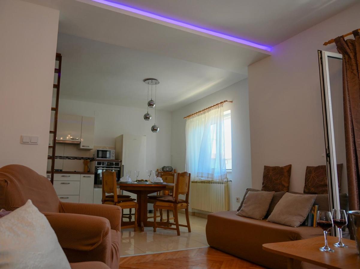 Apartment Damir トロギール エクステリア 写真